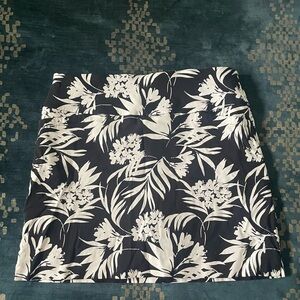 SC and CO mini skirt